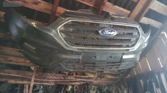 Ford custom ön tampon dolu yedek parça
