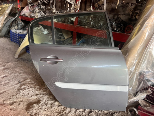 RENAULT MEGAN 2 ÇIKMA ORJİNAL DOLU ARKA SAĞ KAPI