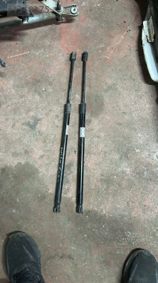 2009 DODGE NITRO ÇIKMA ORJİNAL BAGAJ AMORTİSÖR