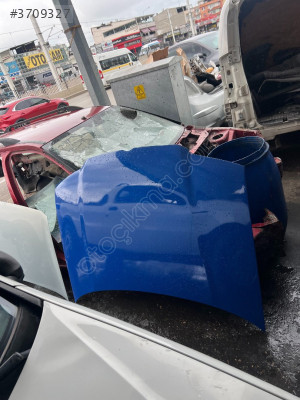 Volkswagen Bora Kaput Parçası - Mert Oto Çıkma Parçalar