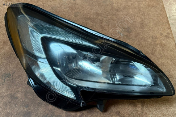 Opel Corsa E Modeli İçin Orjinal Çıkma Sağ Far