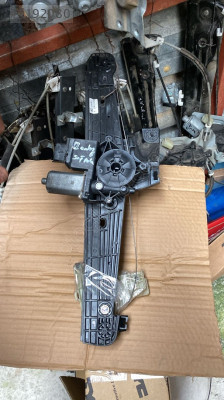 OPEL COMBO E SAĞ ARKA CAM KRİKOSU MOTORLU.OTO ERKAN ÜNYE