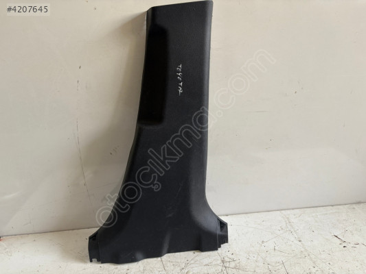 TOYOTA COROLLA SAĞ OTA DİREK ALT BAKALİTİ