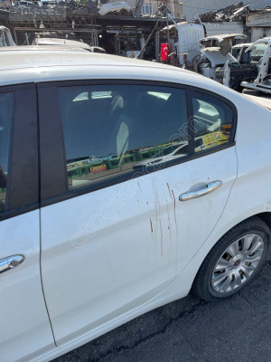 FIAT EGEA SAĞ ARKA ARKA KAPI KONUK OTO 05323167897