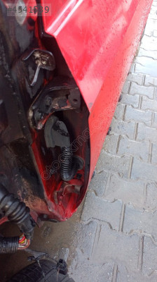 hyundai getz sağ ön kapı menteşeleri takım