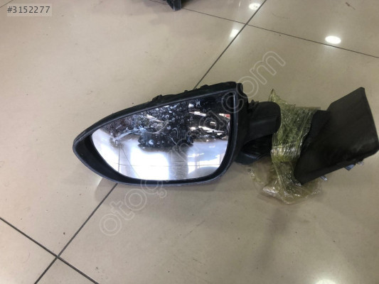 HYUNDAİ İ20 BAYON SOL DİKİZ AYNASI 87617Q0010