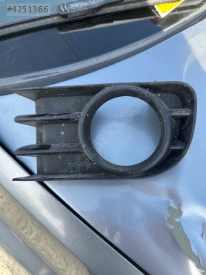 Renault megane 2 ıı Sol sis çerçevesi 8200115117