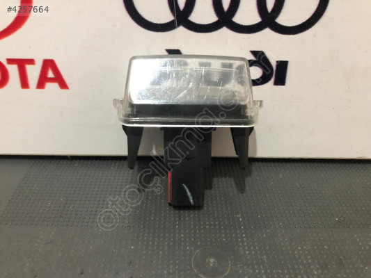 TOYOTA AURİS PLAKA LAMBASI ORJİNAL