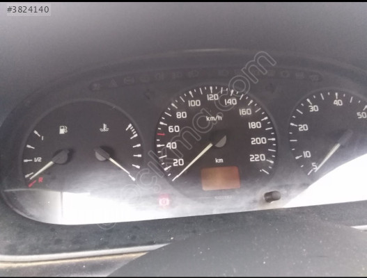 Renault Megane 1 kilometre saat