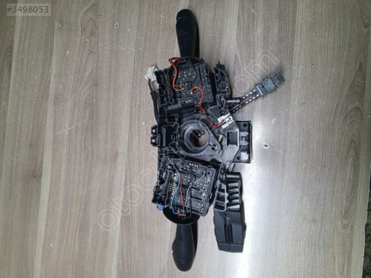 RENAULT CLİO 4 SİNYAL SİLECEK KOLU