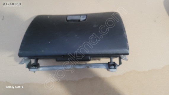 Subaru legacy torpido kapağı