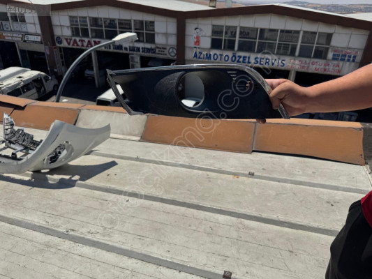 RENAULT MEGAN 4 SAĞ SOL SİS FARI ÇERÇEVESİ ORJINAL