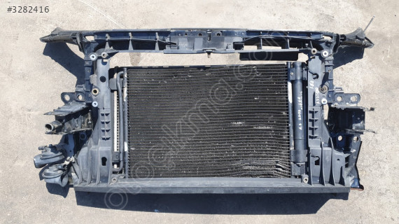 audi a3 2009 1.6 ön panel (son fiyat)