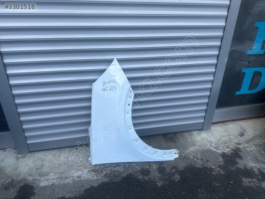 Ford Puma sağ çamurluk beyaz