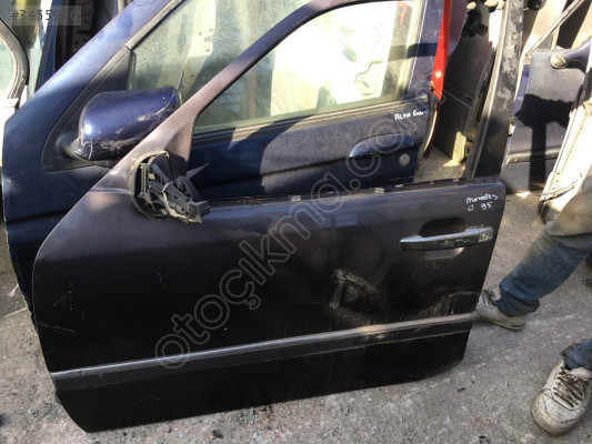Mercedes (w202) C Class 1993-2000 Çıkma Sol Ön Kapı