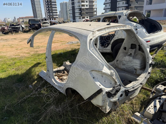 HYUNDAİ İ20 SOL MARŞBİYEL SACI VE ORTA DİREK SACI ORJİNAL