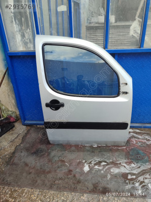 Fiat doblo sag ön kapi dolu boş cikma orjinal hatasız