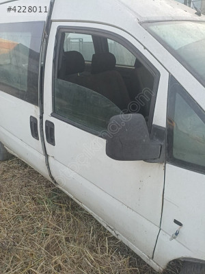 CİTROEN  JUMPY SAĞ ÖN KAPI