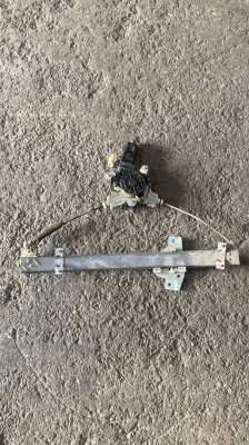 Getz sol ön elektirikli cam krikosu