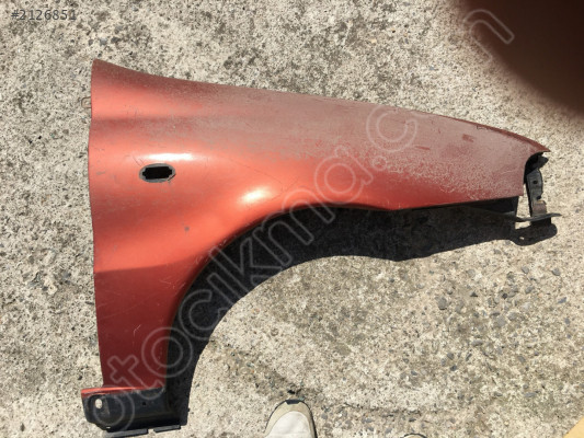 Fiat Palio Sağ Ön Çamurluk