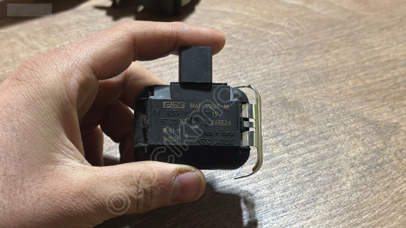 2013-2017 FORD FOCUS YAĞMUR SENSÖRÜ ORJ ÇIKMA