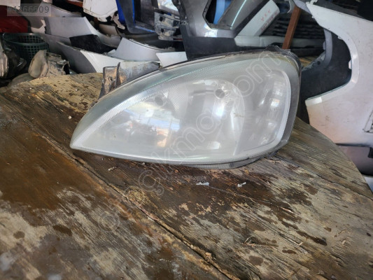 Opel corsa sağ sol ön far