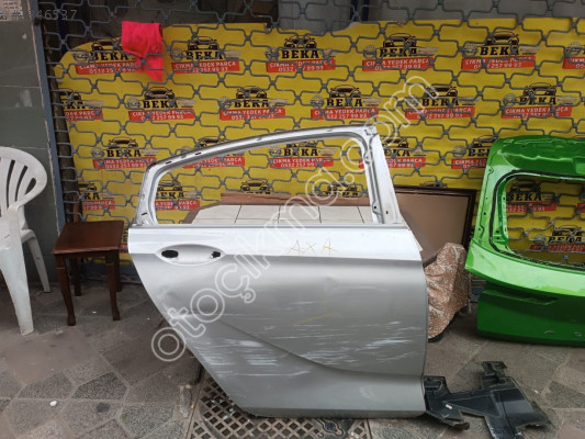 OPEL INSİGNİA B SAĞ ARKA KAPI ÇIKMA ORJİNAL YEDEK PARÇA