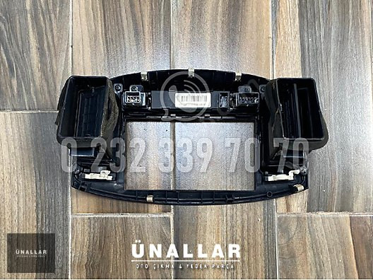 HYUNDAİ ACCENT GÖĞÜSLÜK KALORİFER IZGARASI | ÜNALLAR OTO ÇIKMA |