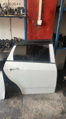Fiat linea çıkma sağ arka kapı