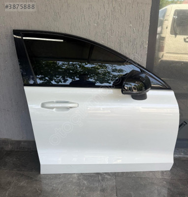 VOLVO S60 B5 SAĞ ÖN KAPI HATASIZ ÇIKMA EGE OTOMOTİV