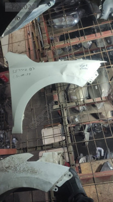 FORD FİESTA SAĞ ÖN ÇAMURLUK