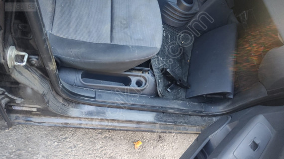 MİTSUBİSHİ COLT SAĞ ÖN BAKALİT