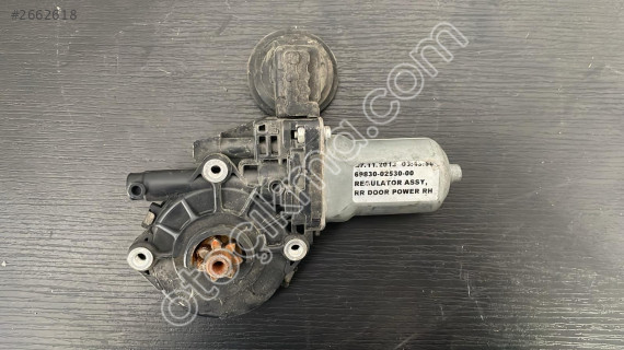 2016-17 TOYOTA COROLLA ORJ SAĞ ARKA CAM MOTORU 69830-02530-00