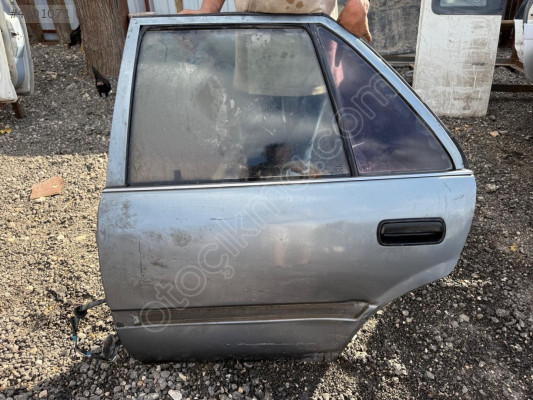 TOYOTA CORONA SOL ARKA KAPI KELEBEK CAMI 88-92 MODEL