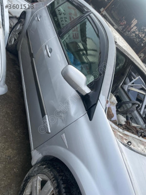 Renault Megane 2 sağ ön kapı orijinal temiz