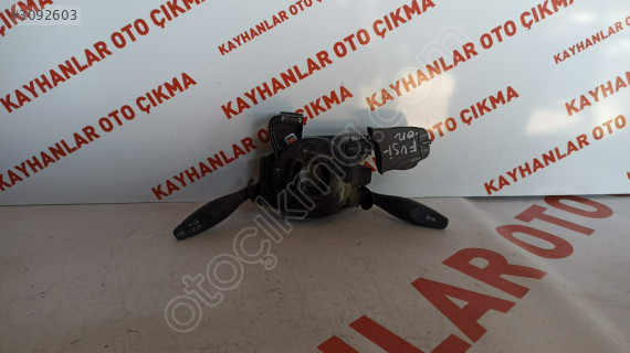 FORD FUSİON SİNYAL KOLU