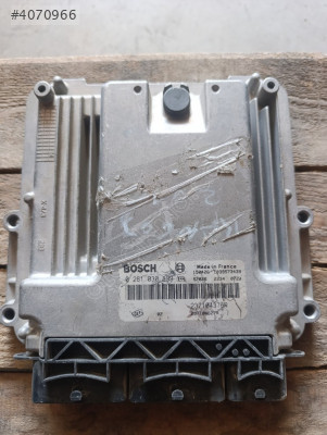 0281030899 Renault captur motor beyni