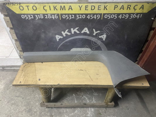 1T1863484 Caddy Sağ ön Eşik Bakaliti Orijinal Çıkma