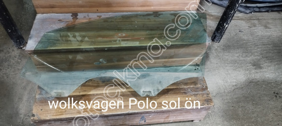 Wolksvagen Polo çıkma sol ön kapı camı