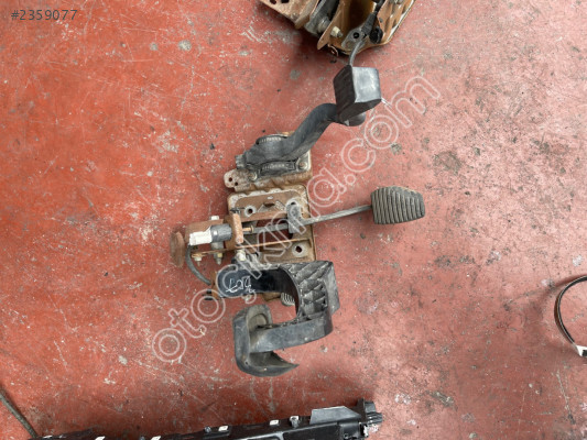 PEUGEOT 307 GAZ FREN DEBRİYAJ PEDAL ORJİNAL ÇIKMA PEJO