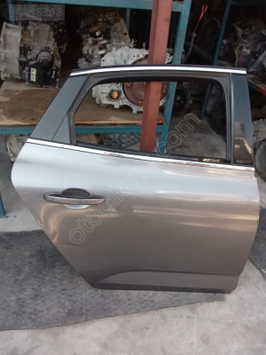 renault talisman 2016 sağ arka kapı (son fiyat)