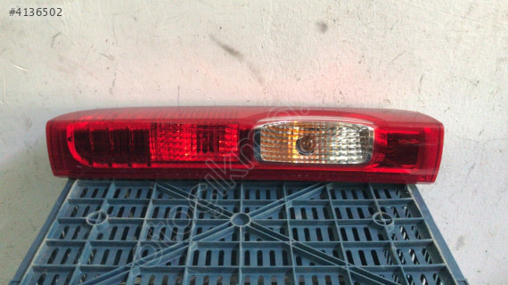 OPEL VİVARO SAĞ STOP ÇIKMA ORJİNAL YEDEK PARÇA