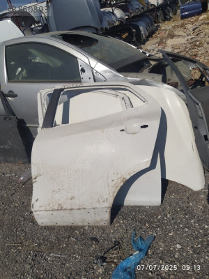 Opel mokka sol arka kapı
