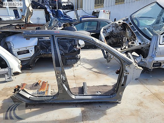 TOYOTA COROLLA 2006 ÇIKMA SAĞ PERVAZ