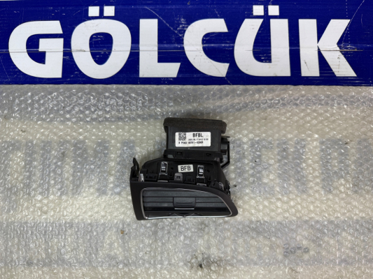 68761-6296R Renault Megane 4 Sol Kalorifer Izgarası/Difüzör ORJ