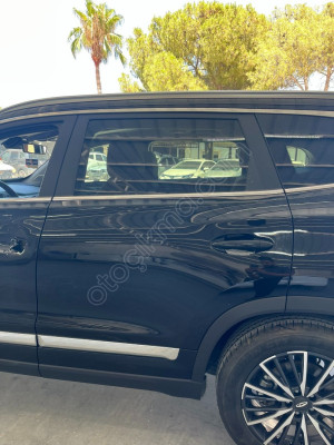 CHERY TİGGO 8 PRO SOL ARKA KAPI ORİJİNAL ÇIKMA HATASIZ (DOLU)