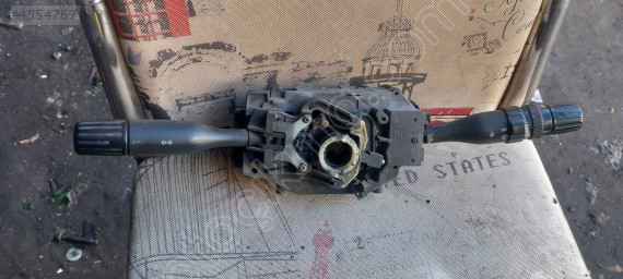 Mazda 323 hatcback silecek sinyal kolu