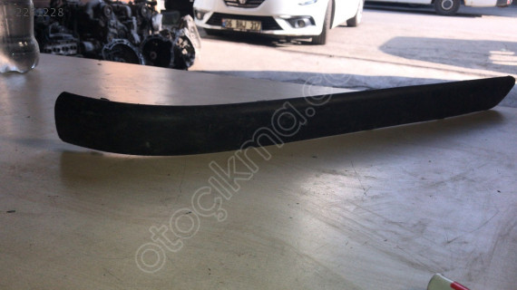 1998-2001 bmw e46 sağ arka tampon bandı