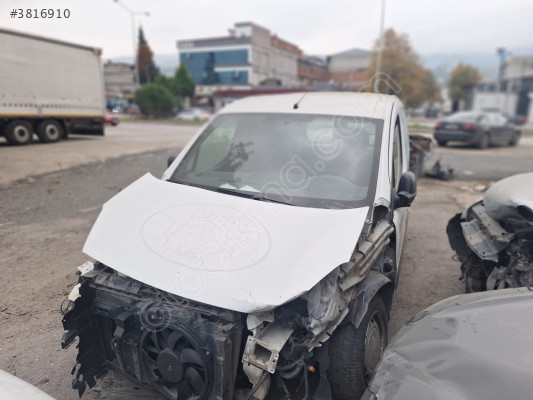 2013 Model Partner 1.6 HDİ Euro 5 Parça Parça Satılık