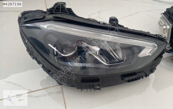 MERCEDES C W206 FAR SAĞ